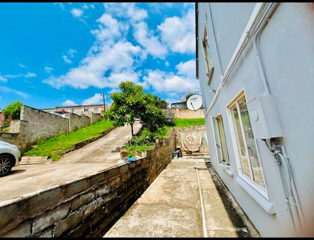 5 BEDROOM DUPLEX FOR SALE IN NEWLANDS EAST